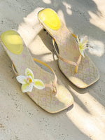 Rhea Orchid Thong Mules Lemon