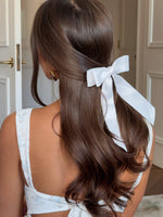Sweet Serenity Bow Hair Clip White